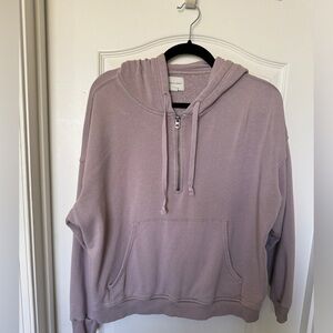 American Eagle hoodie with pockets. Size XS